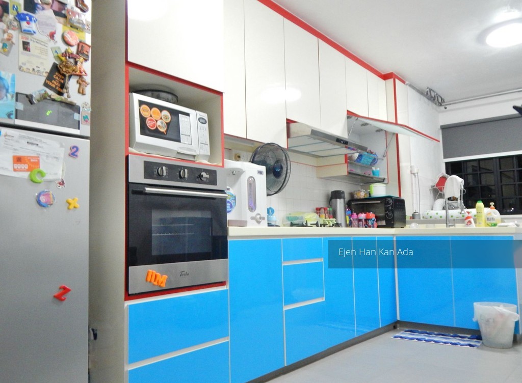 Woodlands Street 13 thumbnail photo